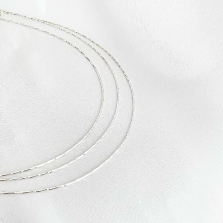 Aro Laminado Flexível Torcido Prata 925